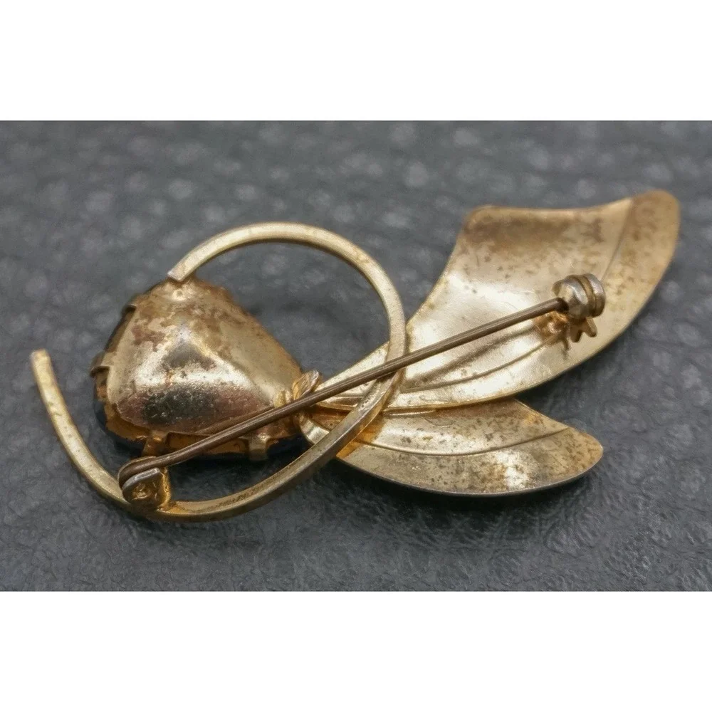 Vintage WEST GERMANY? Faux Mystic Topaz Givre Glass Gold Tone Leaf Brooch